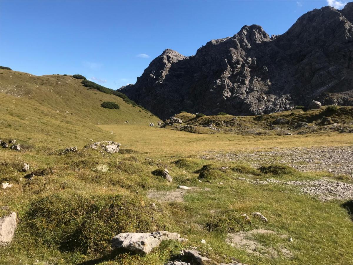 Ferienwohnung Apart Alp Line Mils bei Imst Exterior foto