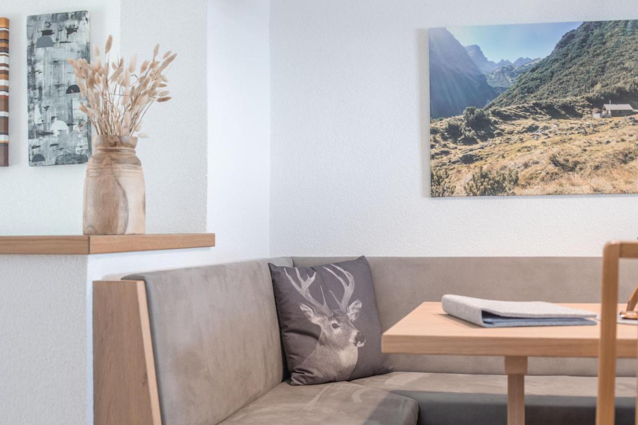 Ferienwohnung Apart Alp Line Mils bei Imst Exterior foto